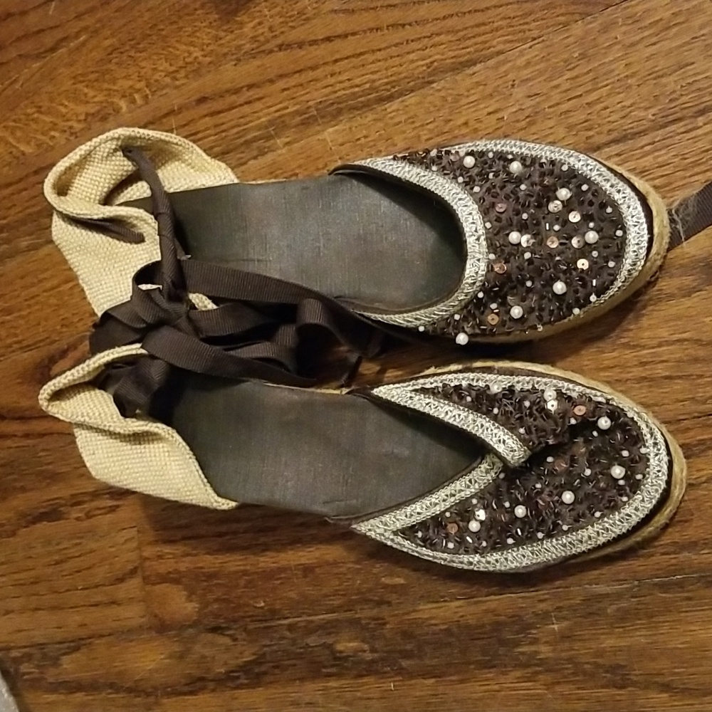 Decorative Brown Espadrilles sz 9